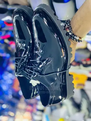 Original Clarks Shiny