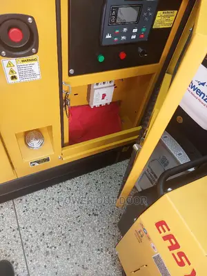 Cat 30 Kva Silent DIESEL Generator AND Automatic Changeover