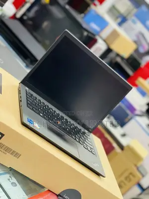 Laptop Lenovo ThinkPad X13 Gen 2 8GB Intel Core I5 SSD 256GB