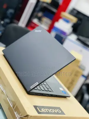 Laptop Lenovo ThinkPad X13 Gen 2 8GB Intel Core I5 SSD 256GB