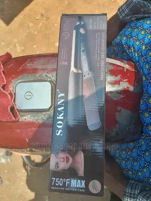 Saloon Professional Hair Straightener.