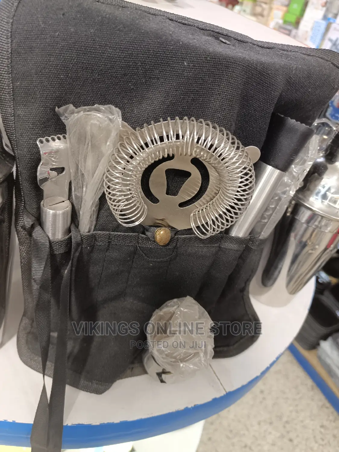 7 Pieces Cocktail Shaker Set With Package Bag