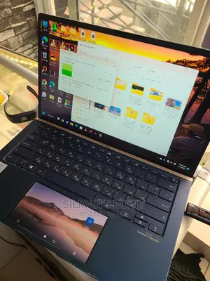 Laptop Asus Zenbook 14 UX434 16GB Intel Core I7 SSD 512GB