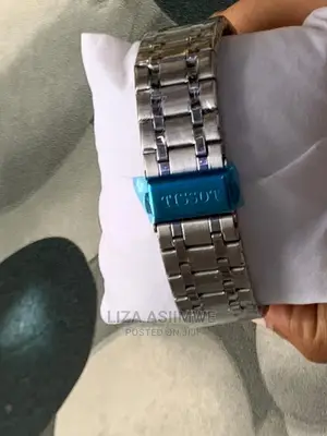 Men’S Simple Watches Available (Tissot)