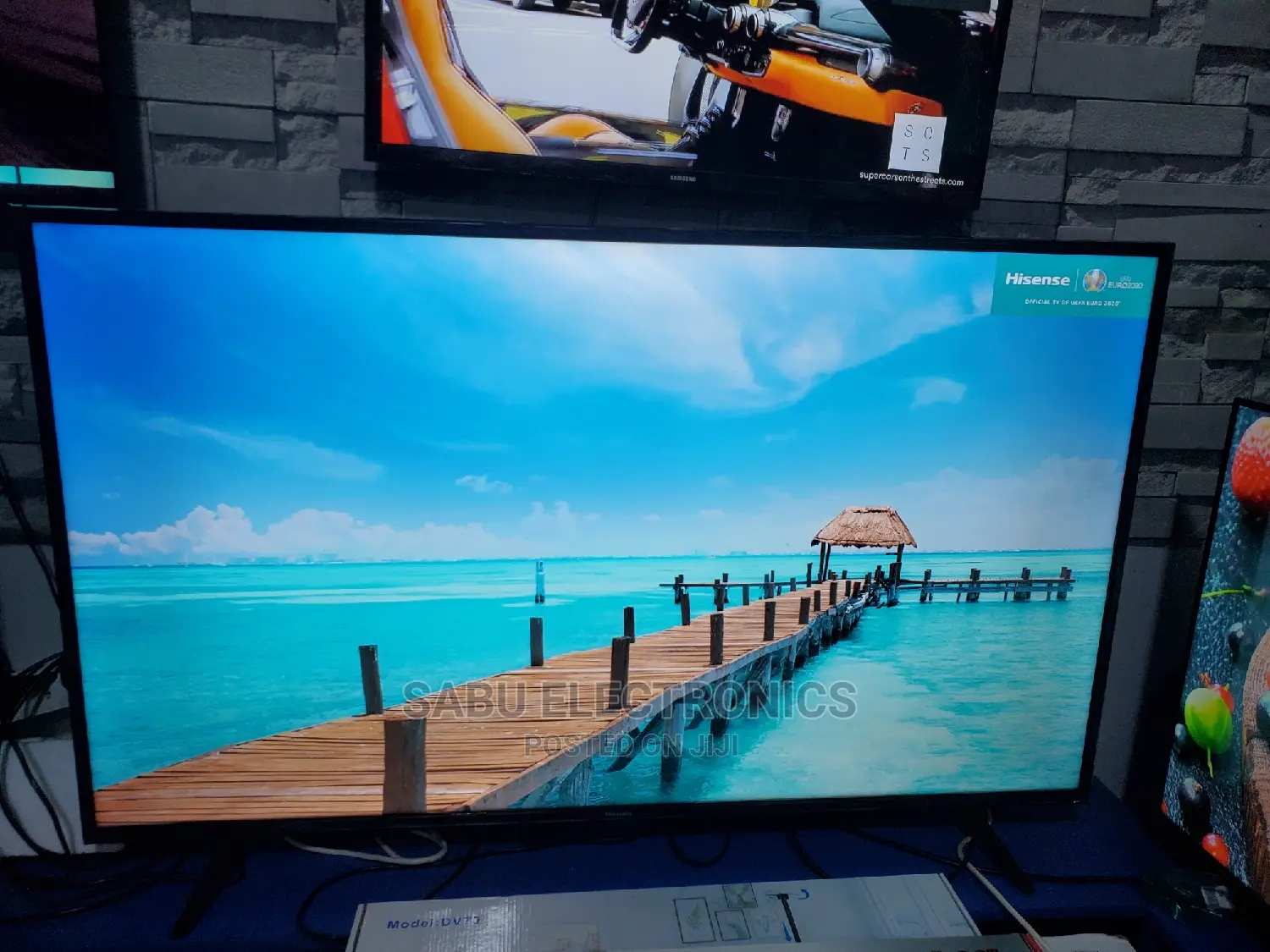 55 Inch Smart TV -Hisense- Slightly Used