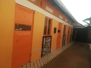 3bdrm House in Nansana Ganda, Central Division for Sale