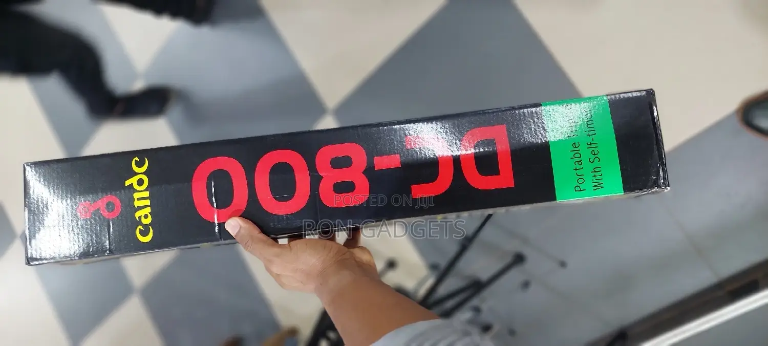 Camera Tripod (Dc 800 Tripod)