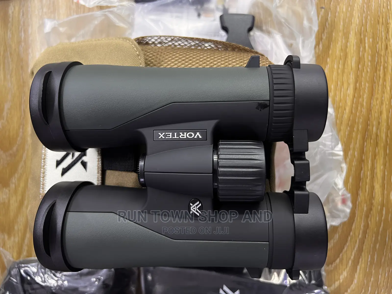 Vortex Optics Crossfire Hd 10x42 Binoculars W/ Case Glasspak Harness