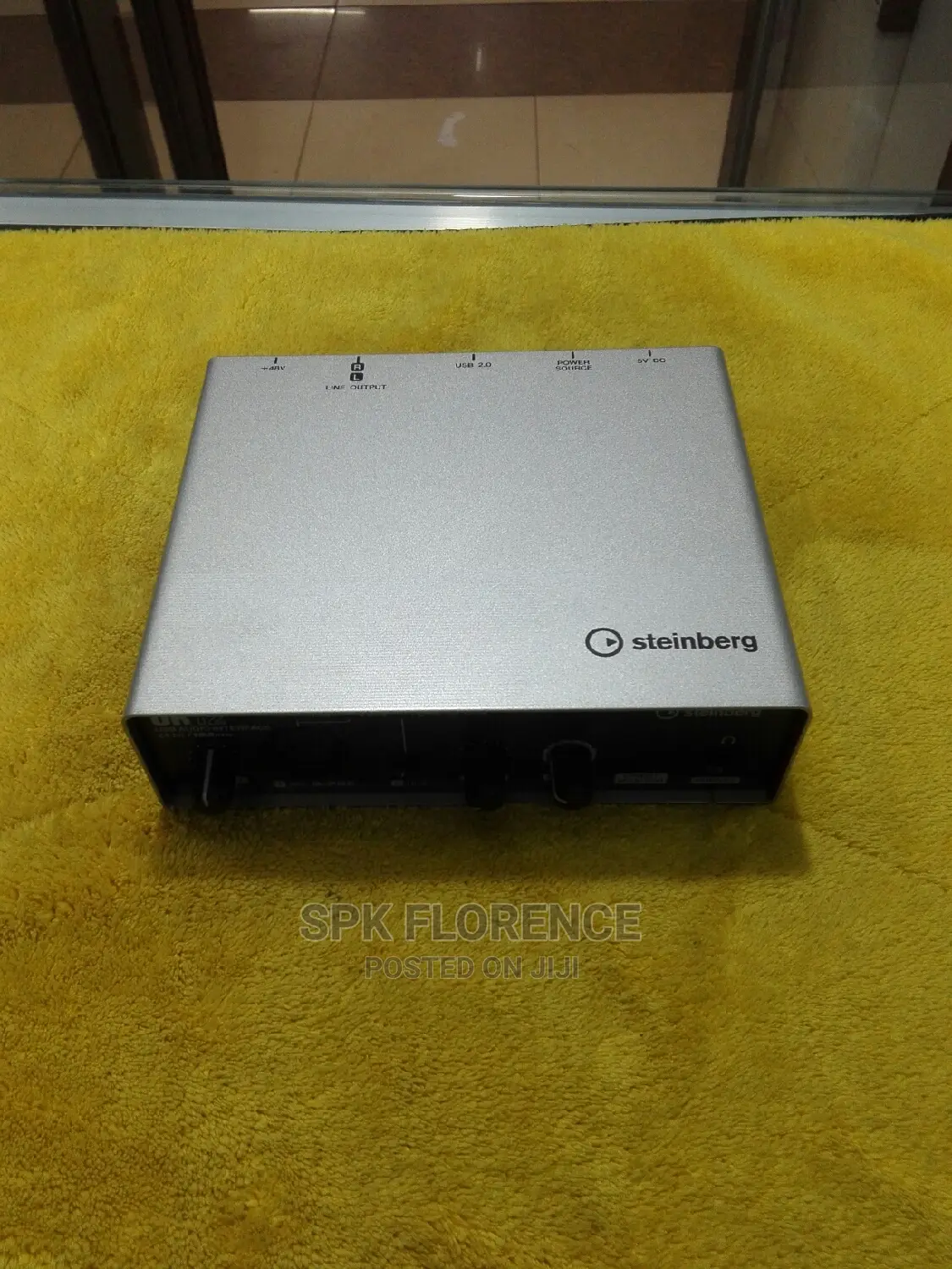 UR 12 USB 2.0 Audio Interface