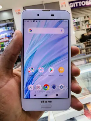 New Sharp Aquos Sense SHV40 32 GB Silver