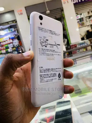 New Sharp Aquos Sense SHV40 32 GB Silver