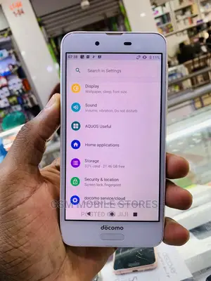 New Sharp Aquos Sense SHV40 32 GB Silver