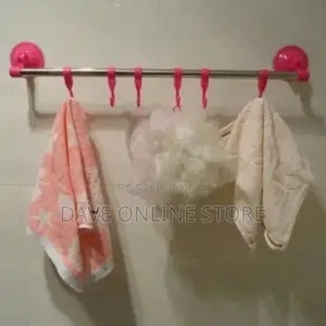 Suction Towel Rack With Hangers - Pink