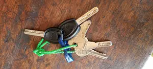 Lock Smith/Key Cutter