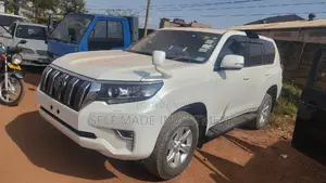 Toyota Land Cruiser Prado 2017 White