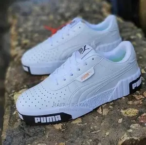Unisex Classic Pumas