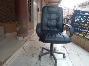 Medium Office Chair