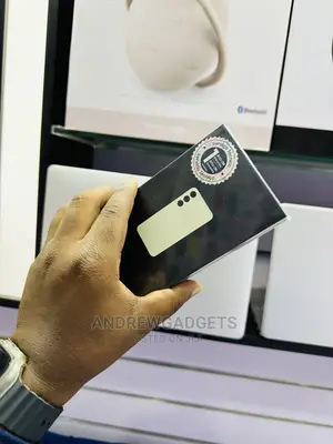 New Samsung Galaxy S23 256 GB White
