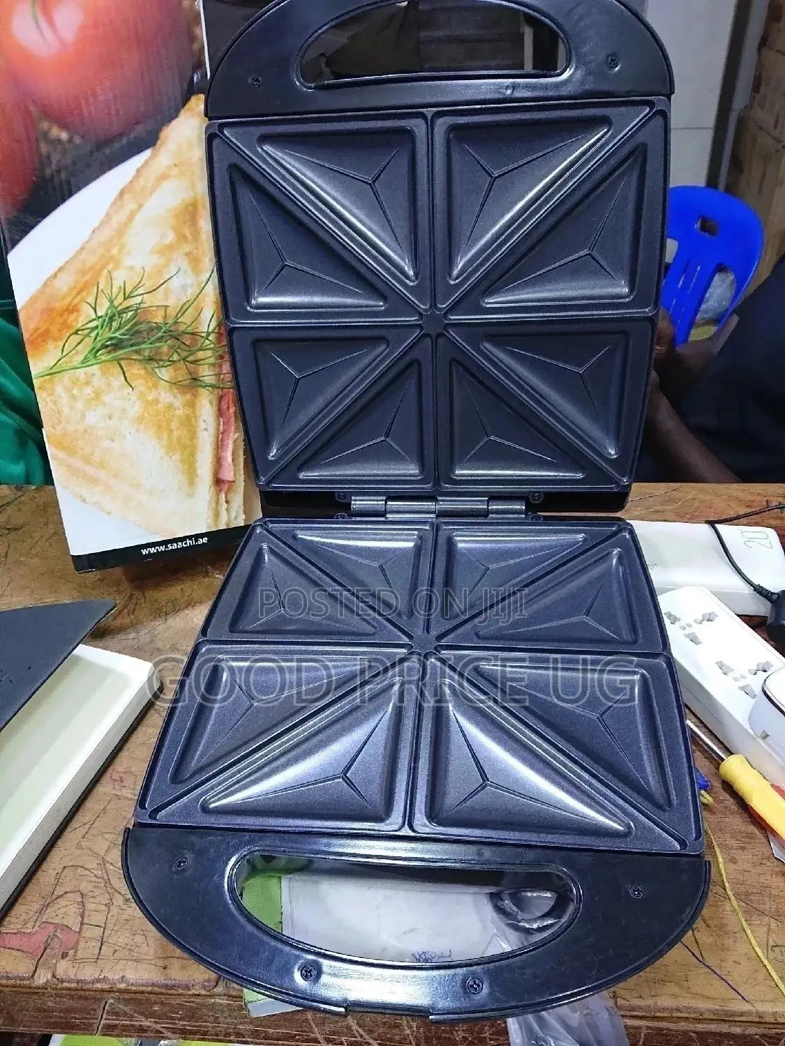 Saachi Sandwich Maker