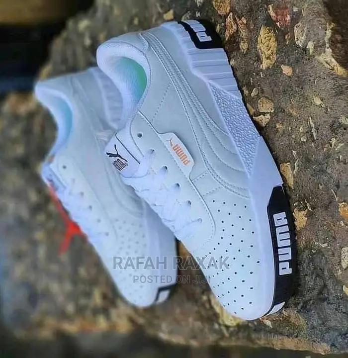 Unisex Classic Pumas