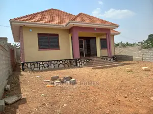 Furnished 4bdrm Bungalow in Kira for Sale