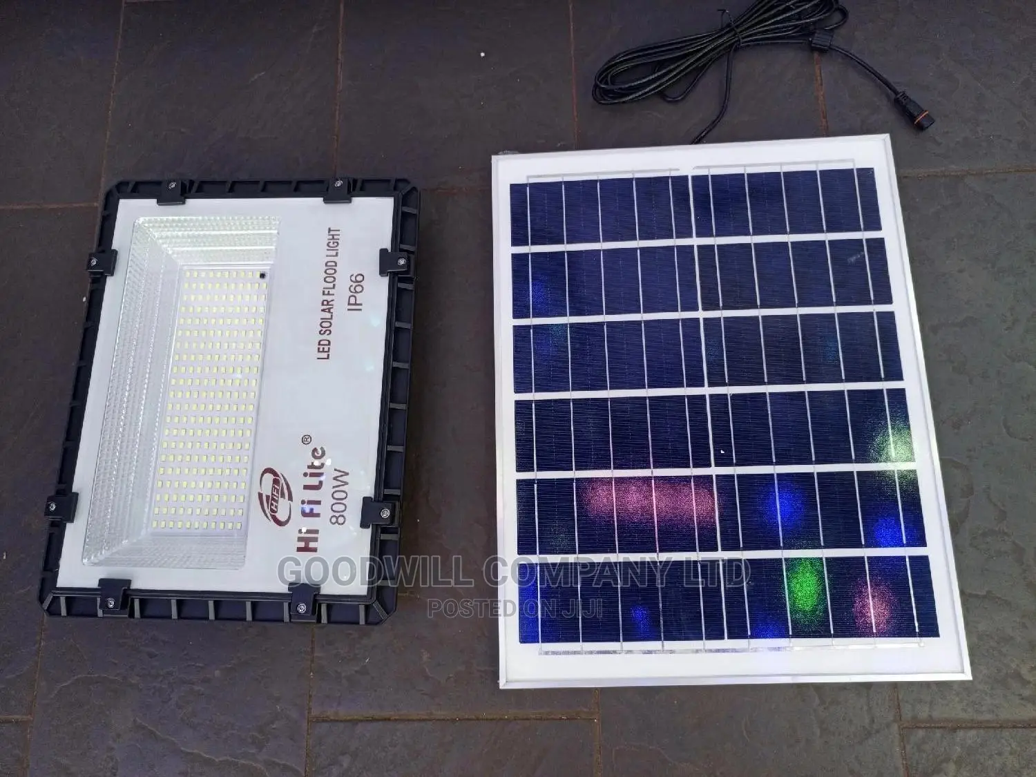 800w Solar Flood Light or Security Light Max