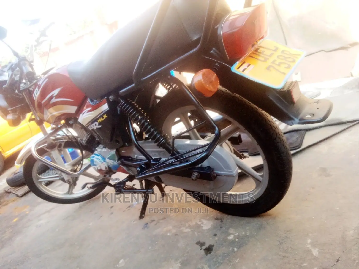 TVS Apache 180 RTR 2015 Red