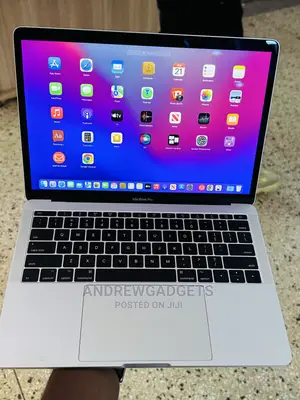 Laptop Apple MacBook Pro 2017 8GB Intel Core i5 SSD 256GB