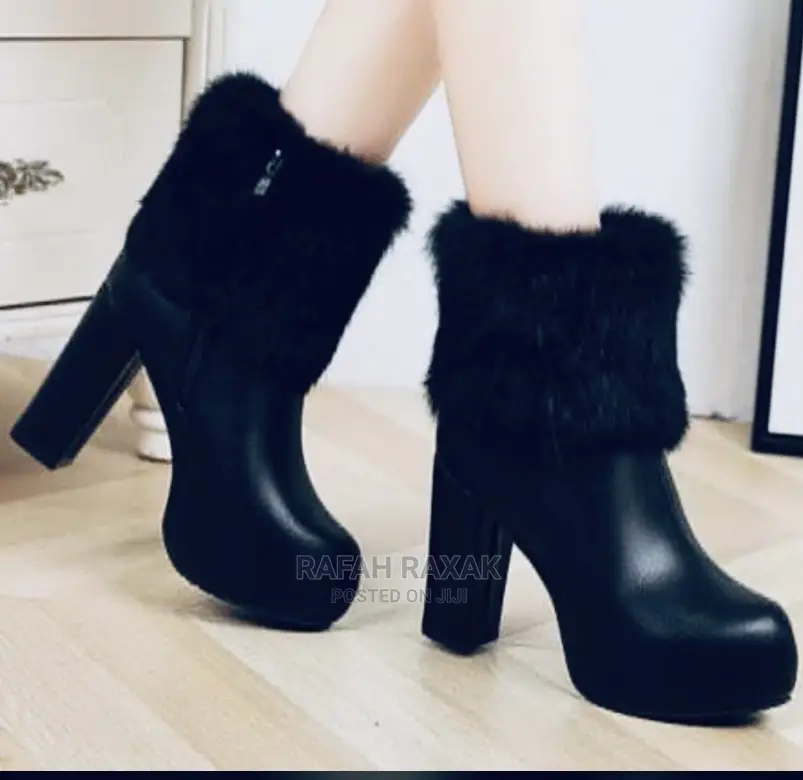 Ladies Classic Boots