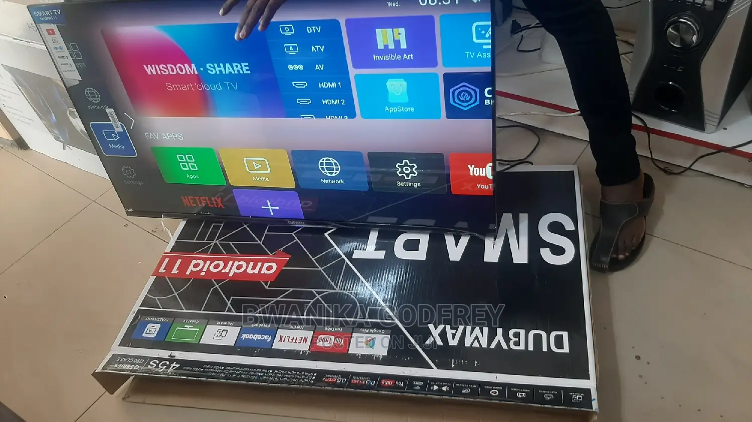 DUBY MAX 43 Inches Smart