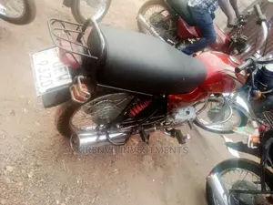 Bajaj Boxer 2015 Orange