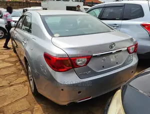 Toyota Mark X 2.5 AWD 2011 Silver