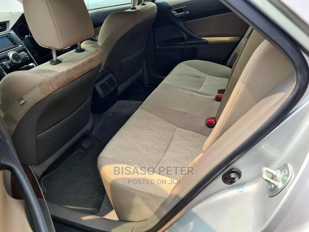 Toyota Mark X 2.5 AWD 2011 Silver