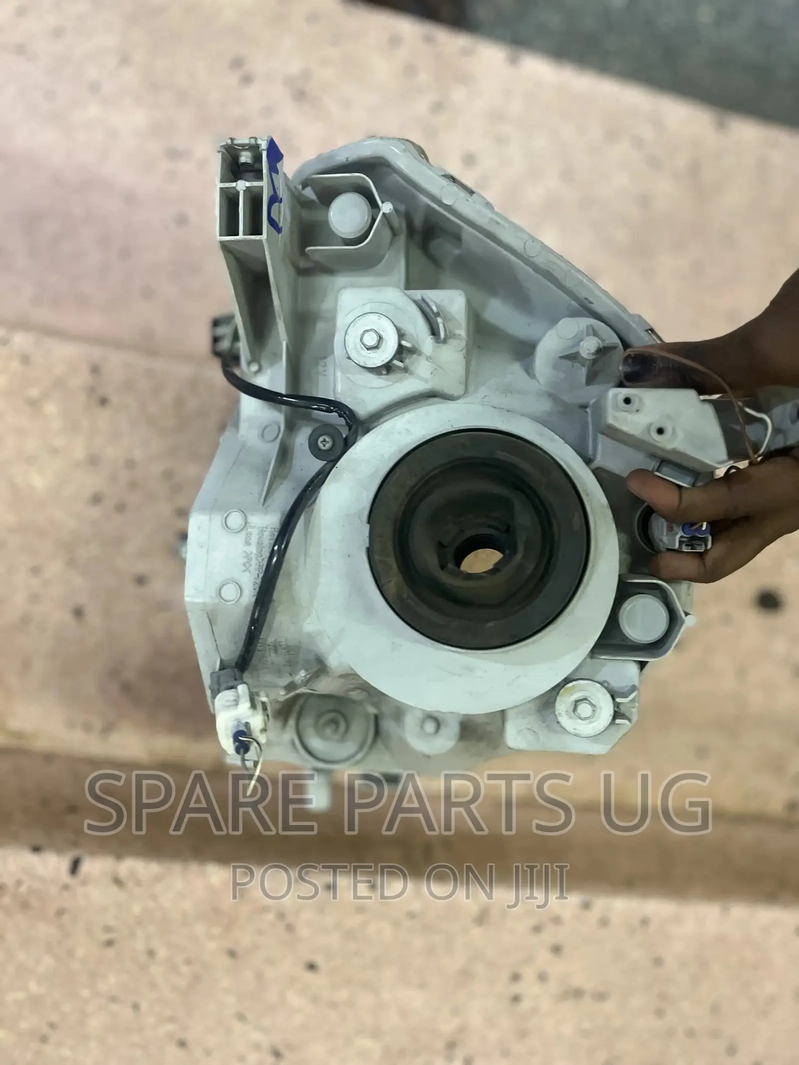 Toyota Sienta Headlight