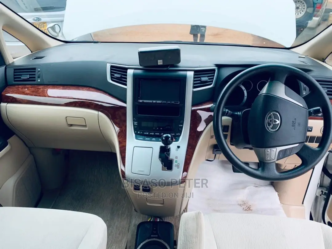 Toyota Alphard 2010 White