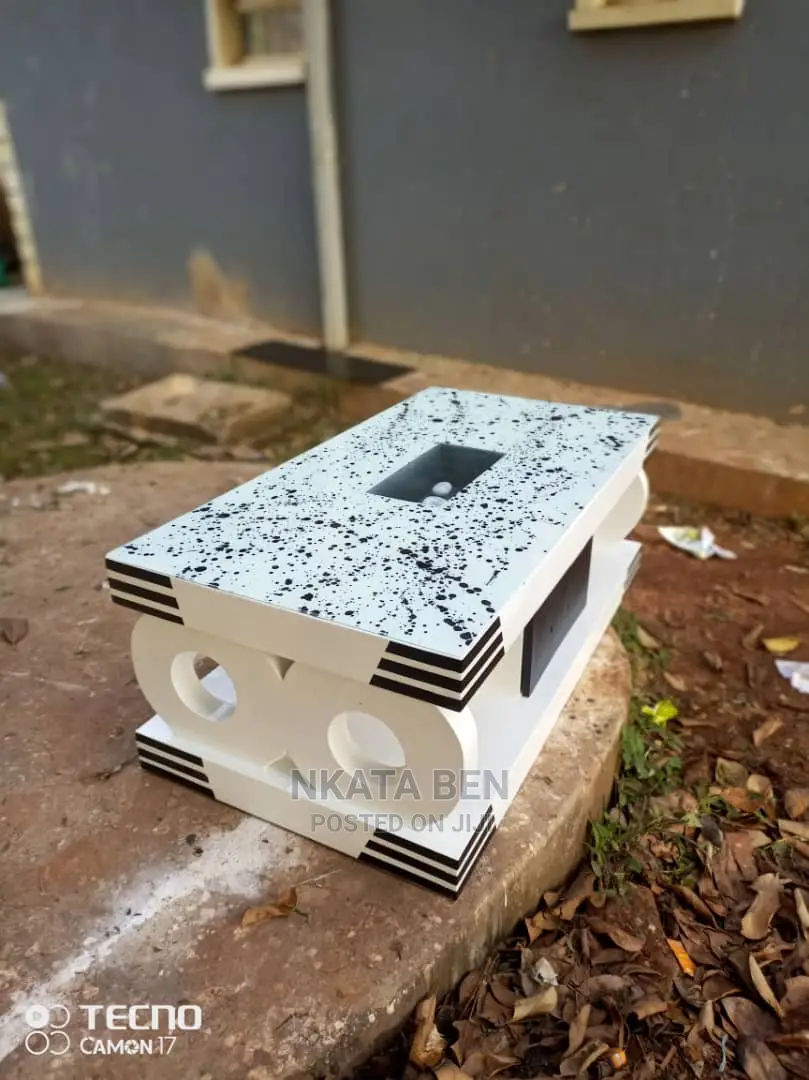 Glassed Centre Table