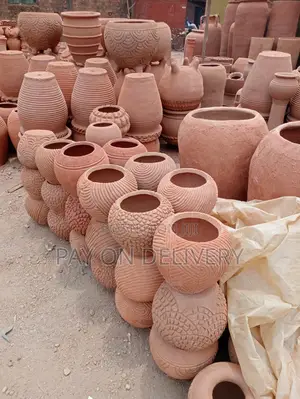 Flower Pots Suppliers