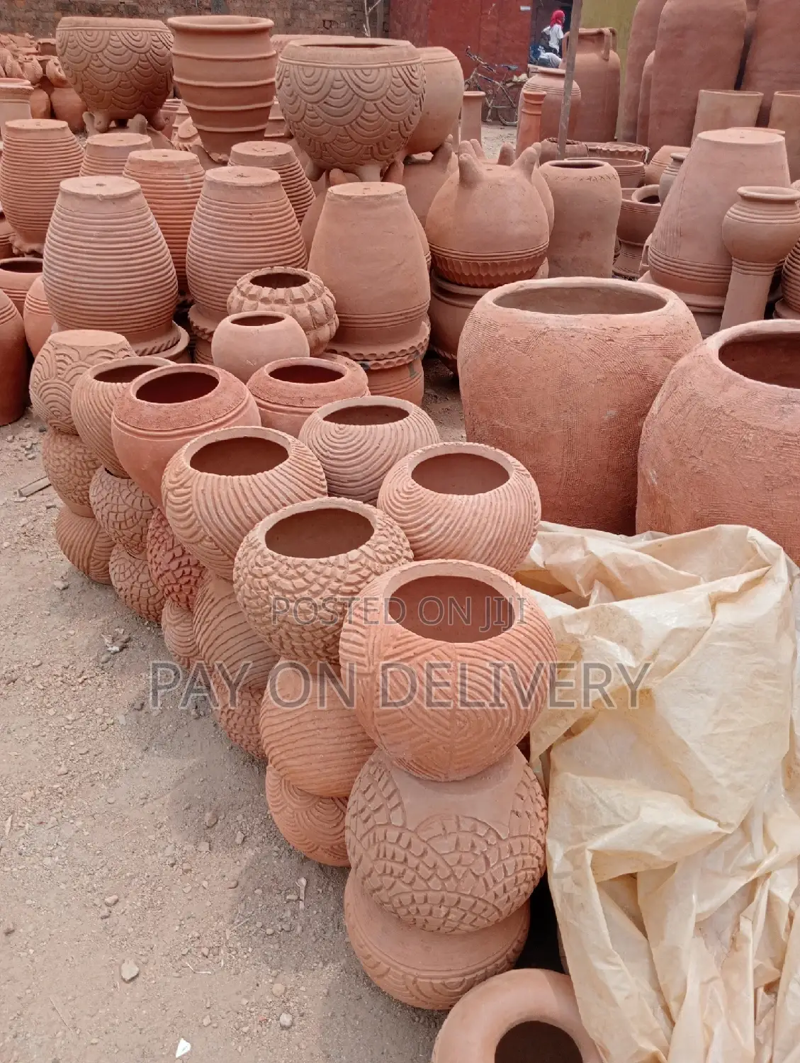 Flower Pots Suppliers