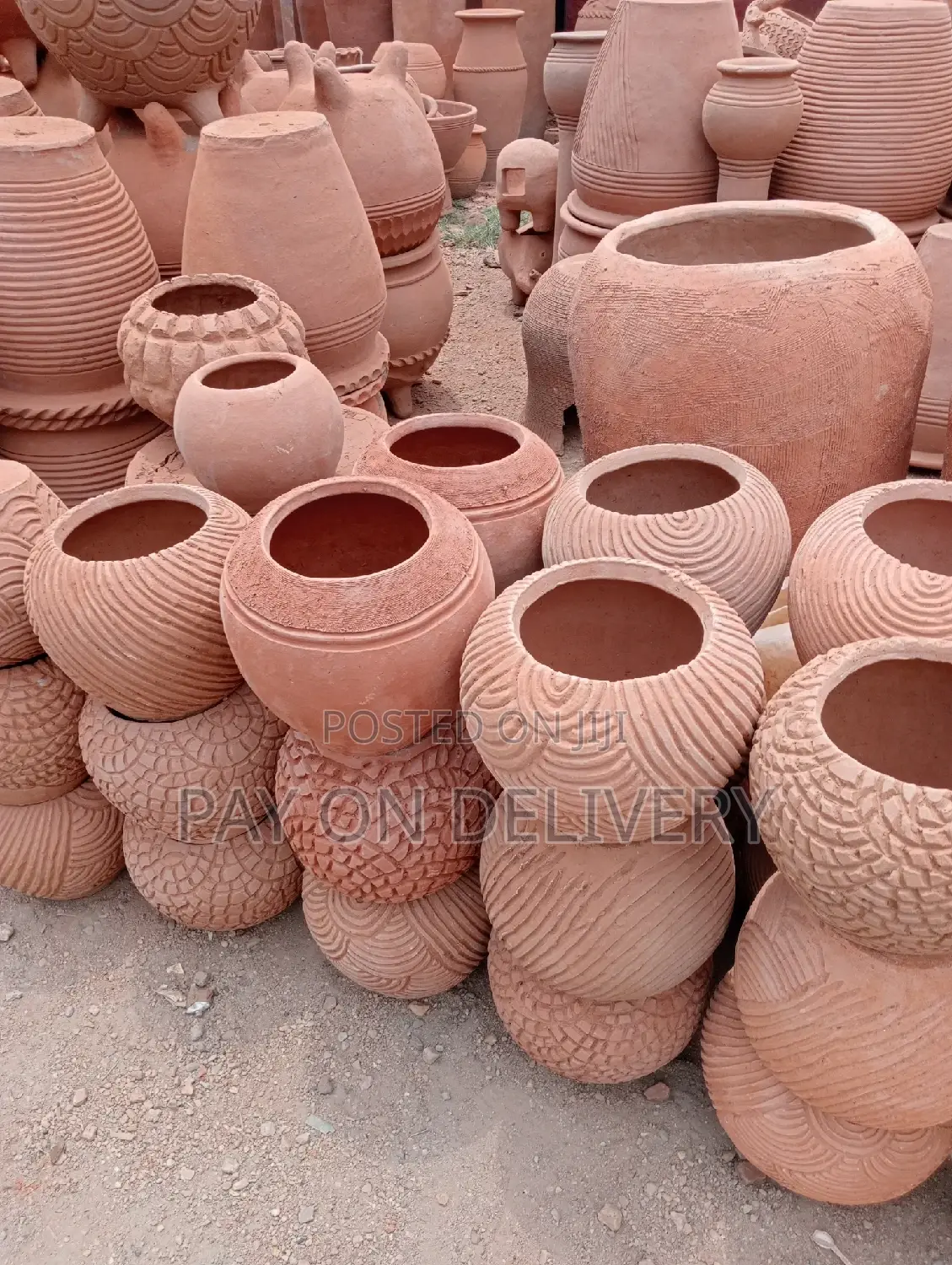 Flower Pots Suppliers
