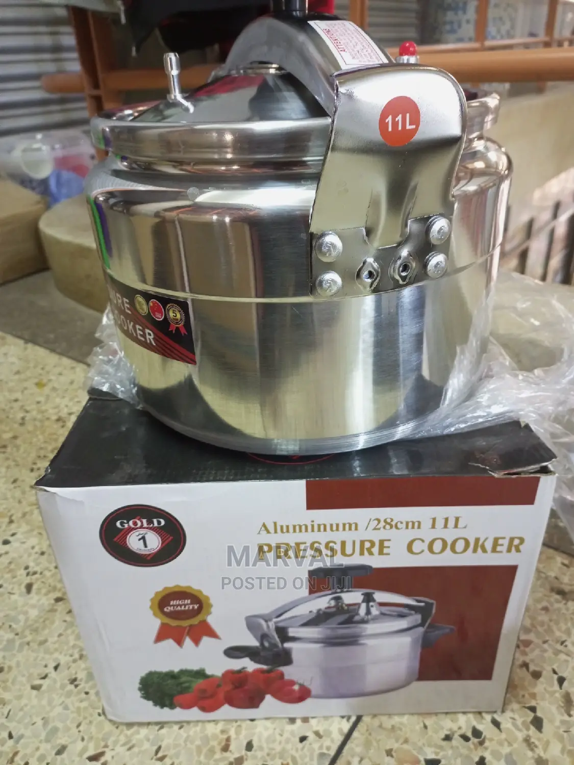 11L Gold Pressure Cooker