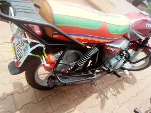 TVS Apache 180 RTR 2018 Orange