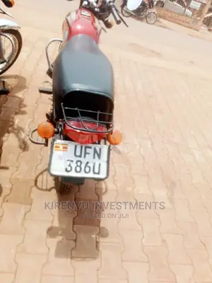 Bajaj Boxer 2018 Brown