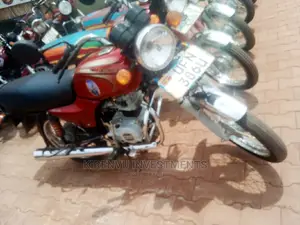 Bajaj Boxer 2018 Brown