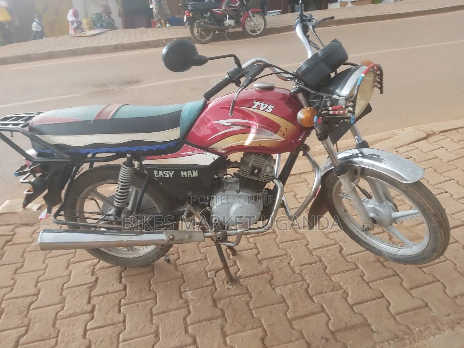 TVS HLX Plus ES 2017 Red