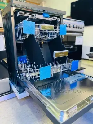 Hisense 14kg/14 Places 3_in_1 Automatic Dish Washer || H14db