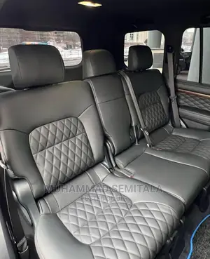 Land Cruiser V8 Interior Design