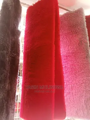 Centerpiece Carpets.220*250cm.