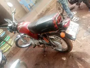 Bajaj Boxer 2018 Orange