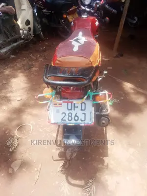 TVS HLX 125 2018 Red