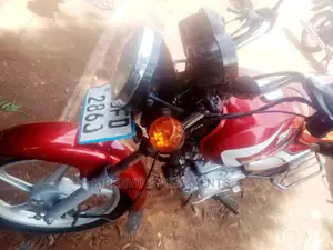 TVS HLX 125 2018 Red